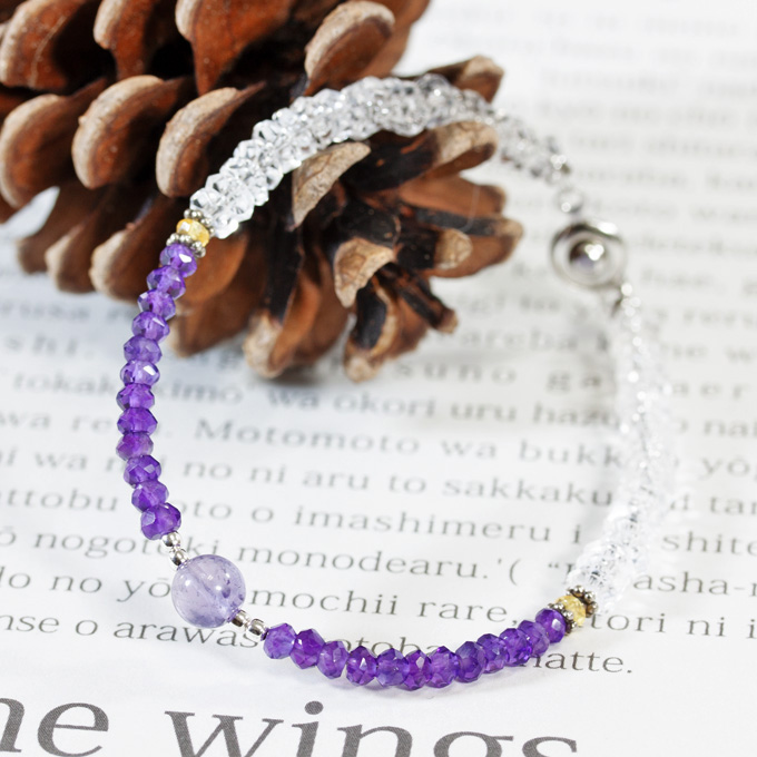 天然石ブレスレット｜アメジストの品質：色の濃淡や内包物の個性で選ぶ
