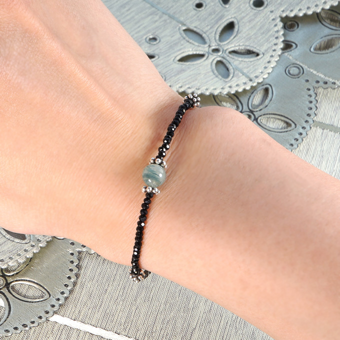 パワーストーンブレスレットの印象を変えるチェーン・パーツの種類