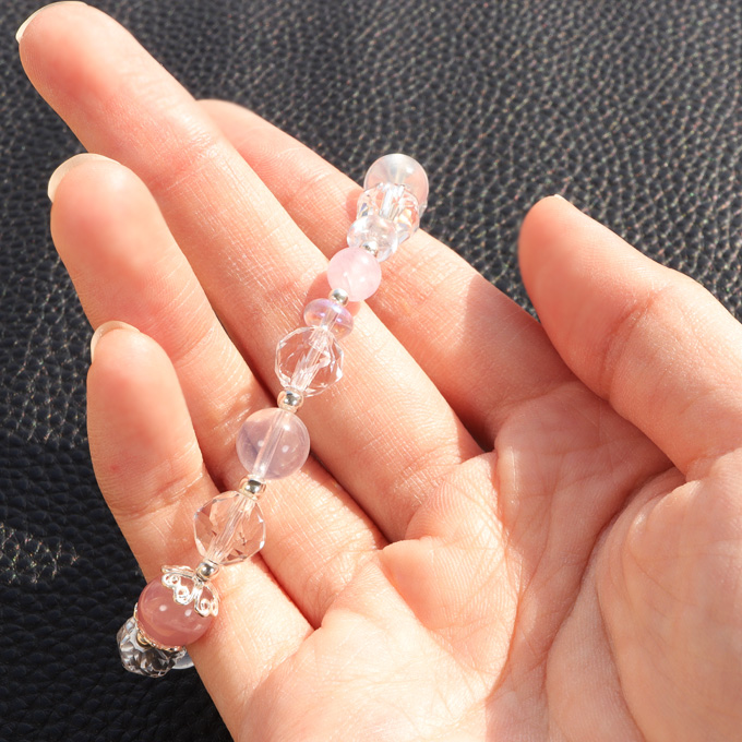 天然石ブレスレット｜ローズクォーツなどの種類に代表される柔らかな氣の性質