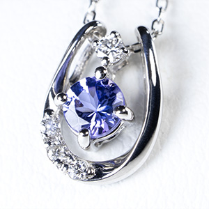 プラチナム馬蹄 タンザナイト&ダイヤ