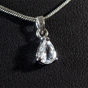 ペタライトのペンダントトップ | ヒーリング、洞察力の  