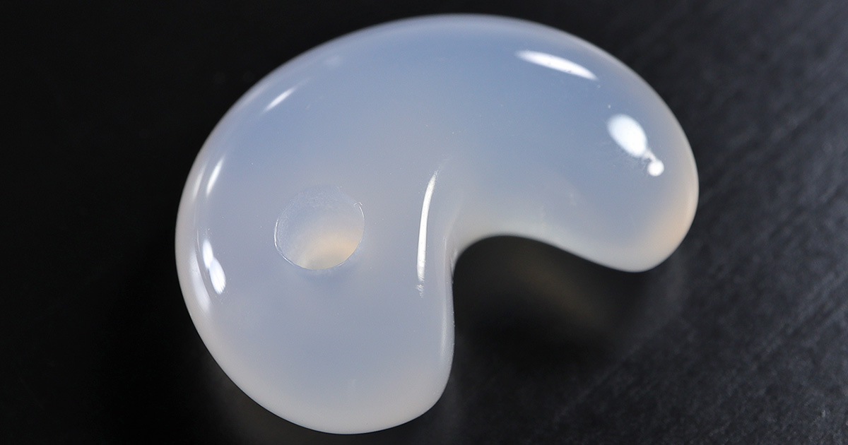 白雪瑪瑙の勾玉 | 魂の洗練、穢れ祓いの勾玉 | 開運パワーストーン